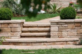 CS BETON Blok NATURBLOK skladba 2 kamenů - stříška rovná sloupková CS BETON Blok NATURBLOK skladba 2 kamenů - stříška rovná sloupková
